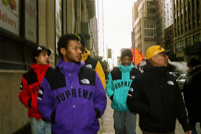 Supreme x The North Face 2019 æ¥å¤è¯åç³»åæ£å¼ç¼ä½