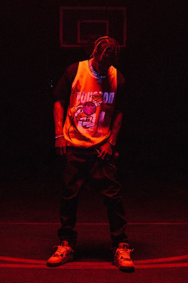Travis Scott 以 Houston Rockets å¾:copyright:å¤çè¡£çºéæè¨è¨å¥æ³¨éå:registered:å:registered:å