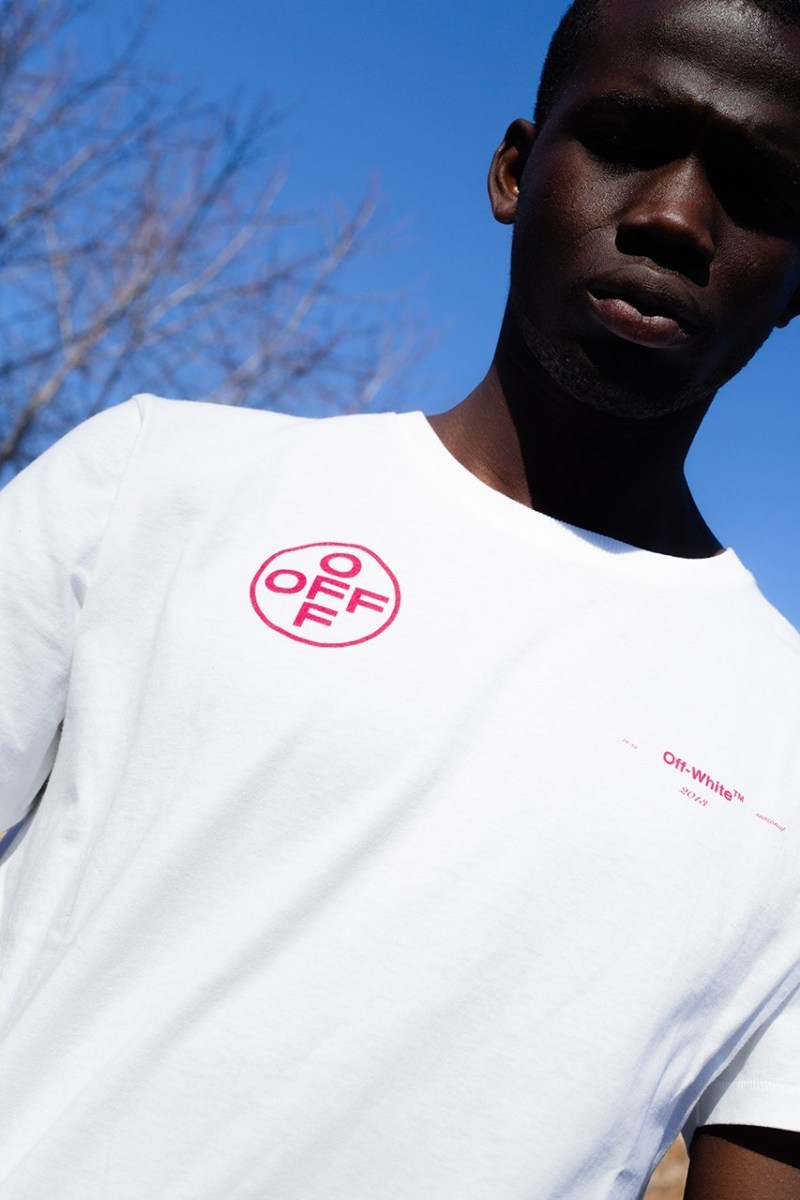 Off-White⢠2019 æ¥å¤å
¨æ°ãTRIPPYã奿³¨ç³»åç»å ´