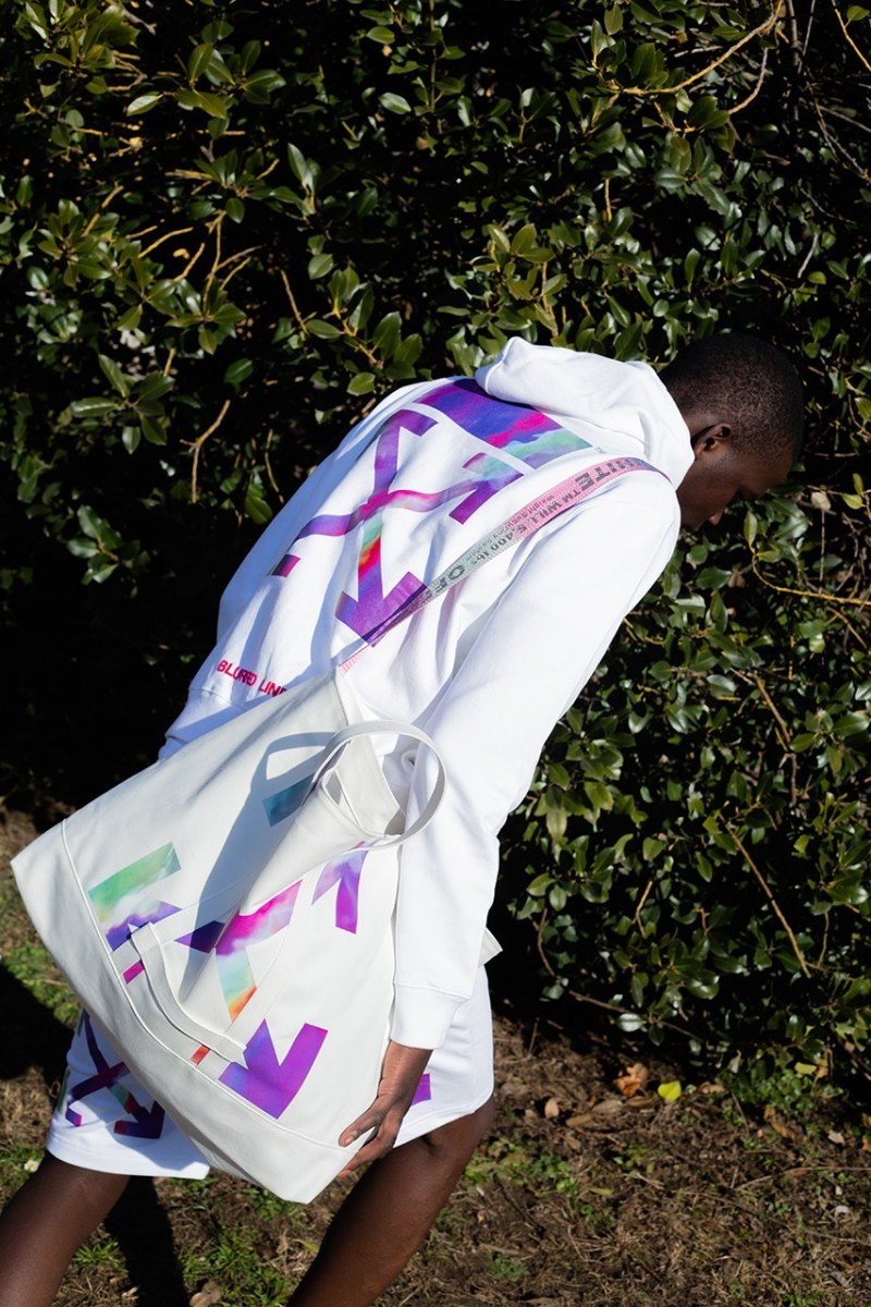 Off-White⢠2019 æ¥å¤å
¨æ°ãTRIPPYã奿³¨ç³»åç»å ´
