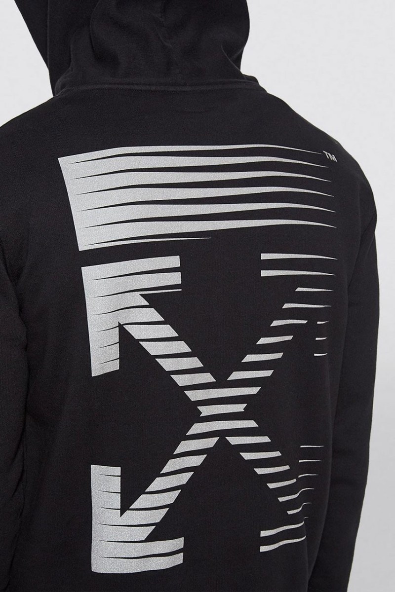 Off-White⢠æ¨åºå
¨æ°å«æ¦ Harrods ç¾è²¨éåºç¨ä½å¥æ³¨ç³»å
