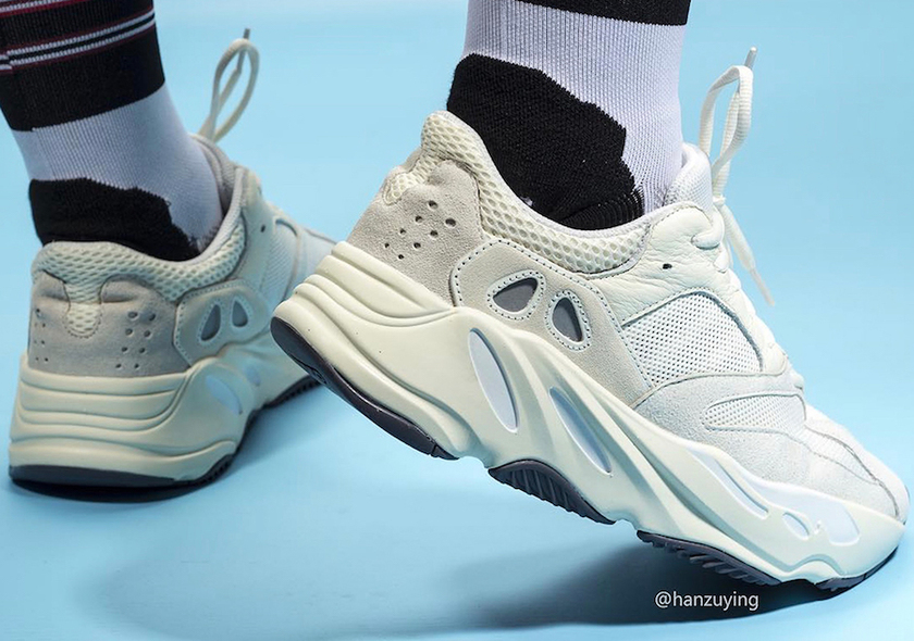 adidas Yeezy Boost 700æ¨¡æEG7596åå¸æ¥æ