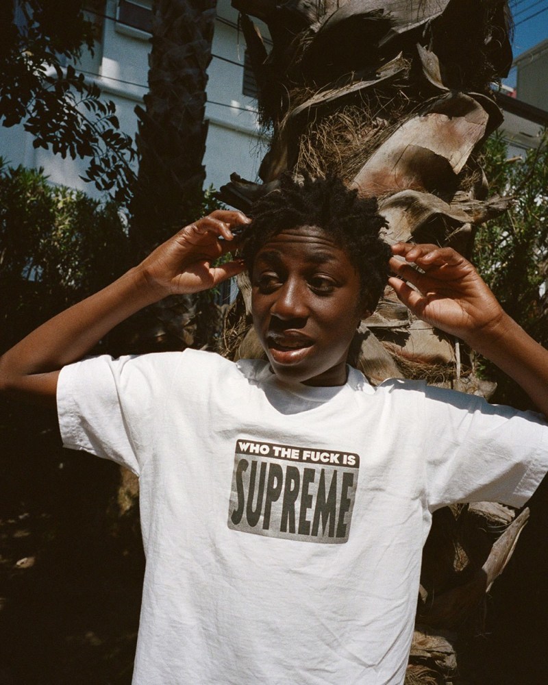 Supreme 2019 æ¥å¤ææ° T-Shirt ç³»åç¼ä½