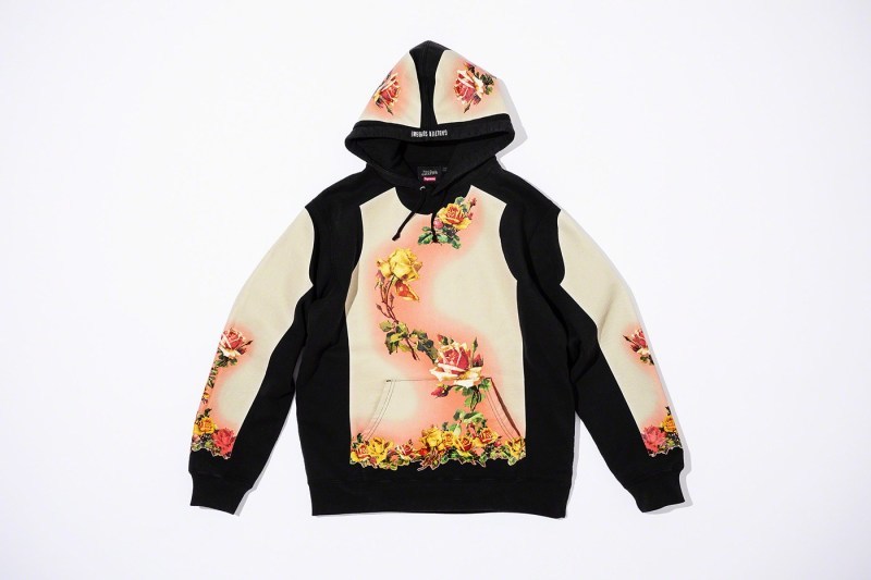 Supreme x Jean Paul Gaultier 2019 æ¥å¤è¯åç³»åæ£å¼ç¼ä½