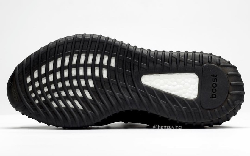 adidas Yeezy Boost 350 V2é»è²ååFU9013åå¸æ¥æ