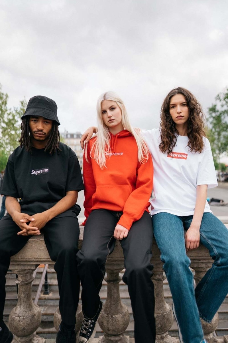 çå
è¿è¦½ Supreme x SwarovskiÂ:registered: 25 é±å¹´ç´å¿µç³»å