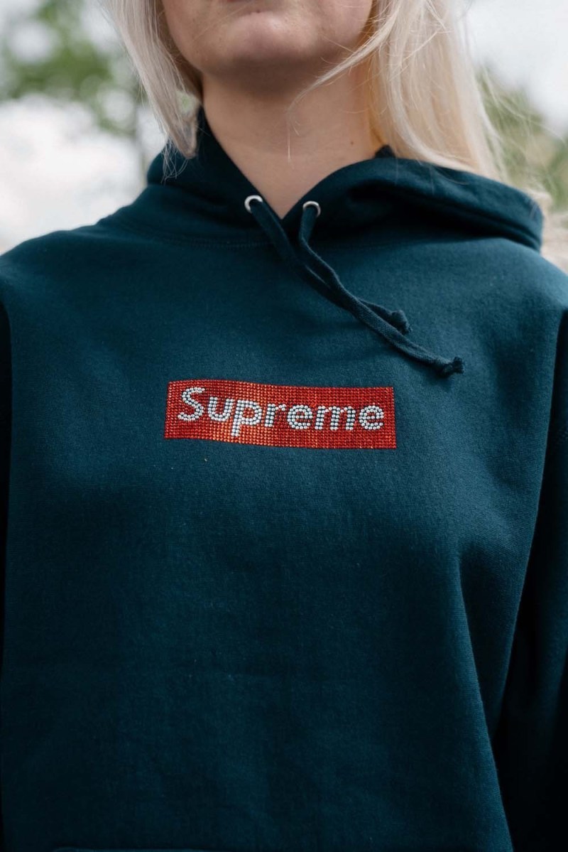 çå
è¿è¦½ Supreme x SwarovskiÂ:registered: 25 é±å¹´ç´å¿µç³»å