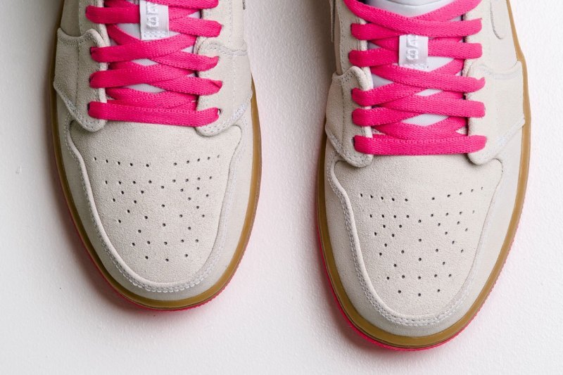 Sneaker Politics x Air Jordan 1 Low è¯åç³»åæ£å¼ç»å ´