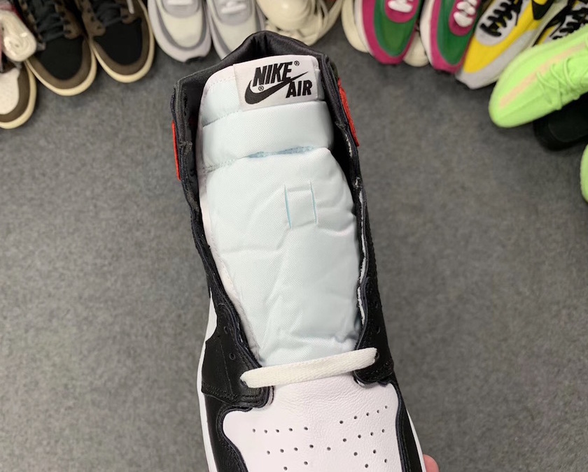 Air Jordan 1女è£
ç¼é¢é»è²é头CD0461-016å叿¥æ