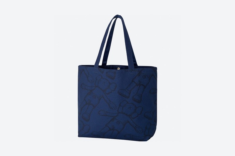 UNIQLO x KAWS å
¨æ°èåãKAWS: SUMMERãUT ç³»åå:registered:æ´ååä¸è§
