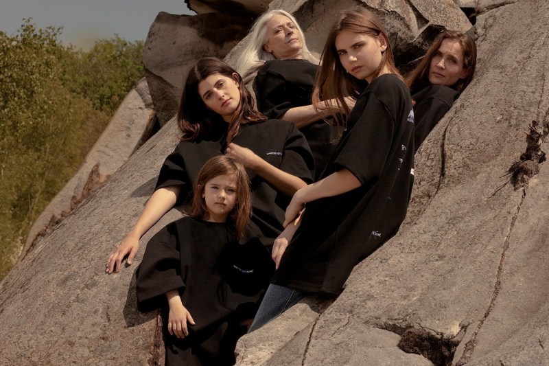 Maison KitsuneÌ x ADER error å
¨æ° 2019 æ¥å¤è¯åç³»åæ£å¼ç¼ä½
