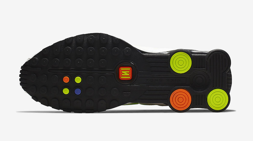 Nike Shox R4ç½è²éªå
ç¯CI1955-187å叿¥æ