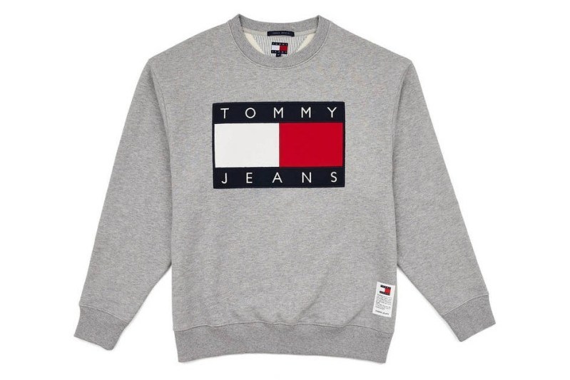 Tommy Hilfiger æ¨åº 90 年代ééå¾:copyright:夿è£ç³»å