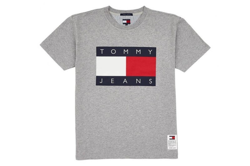 Tommy Hilfiger æ¨åº 90 年代ééå¾:copyright:夿è£ç³»å