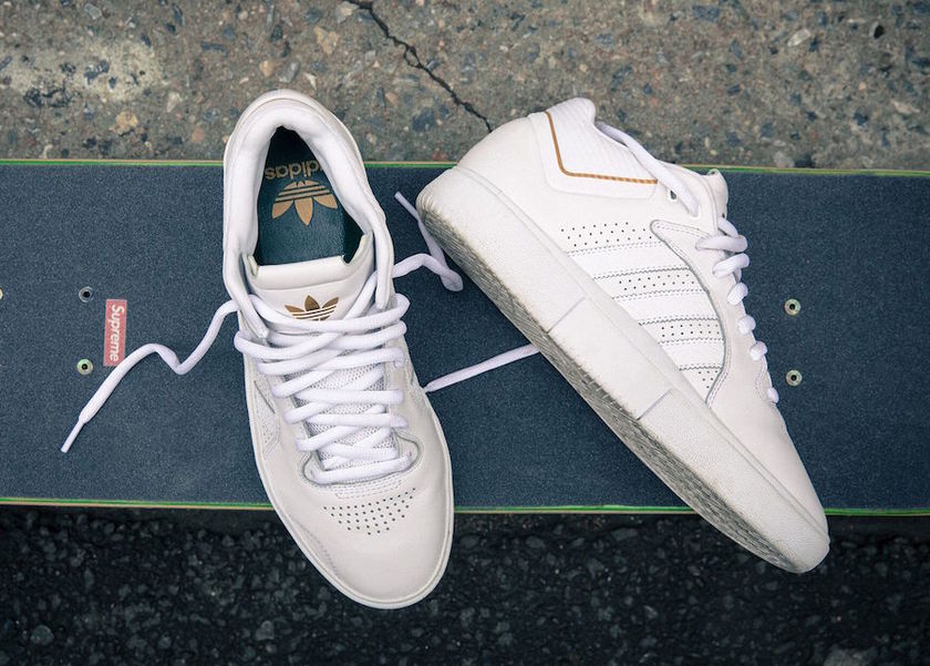 adidas Tyshawn Jonesç½è²å叿¥æ