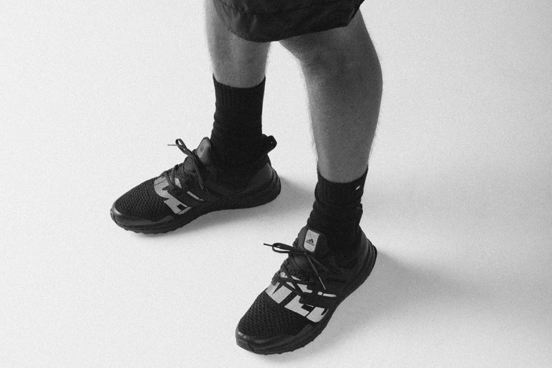 UNDEFEATED x adidas UltraBOOST 1.0 ææ°è¯ä¹é
è²ãBlackoutãå:registered:æ¹å輯éåº