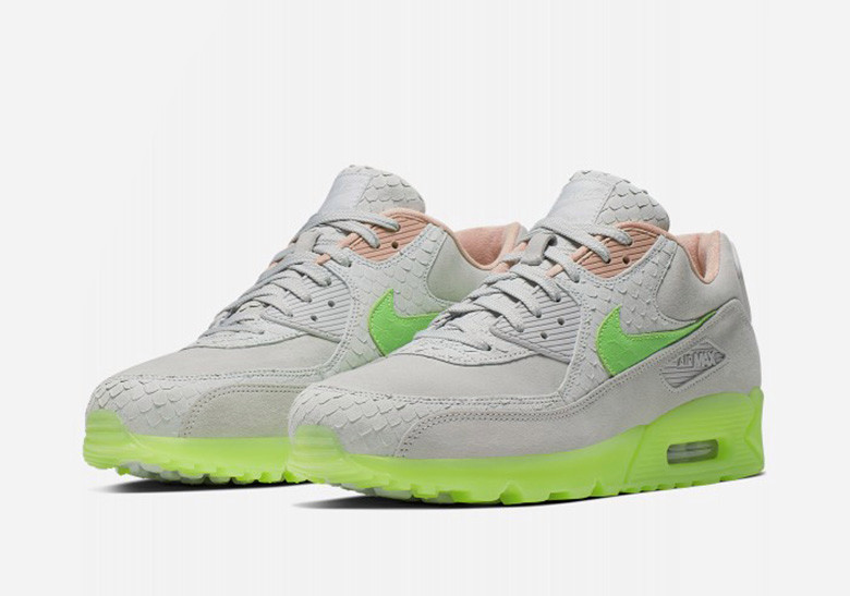 nike-air-max-90-Snake-ck0902-001-2.jpg