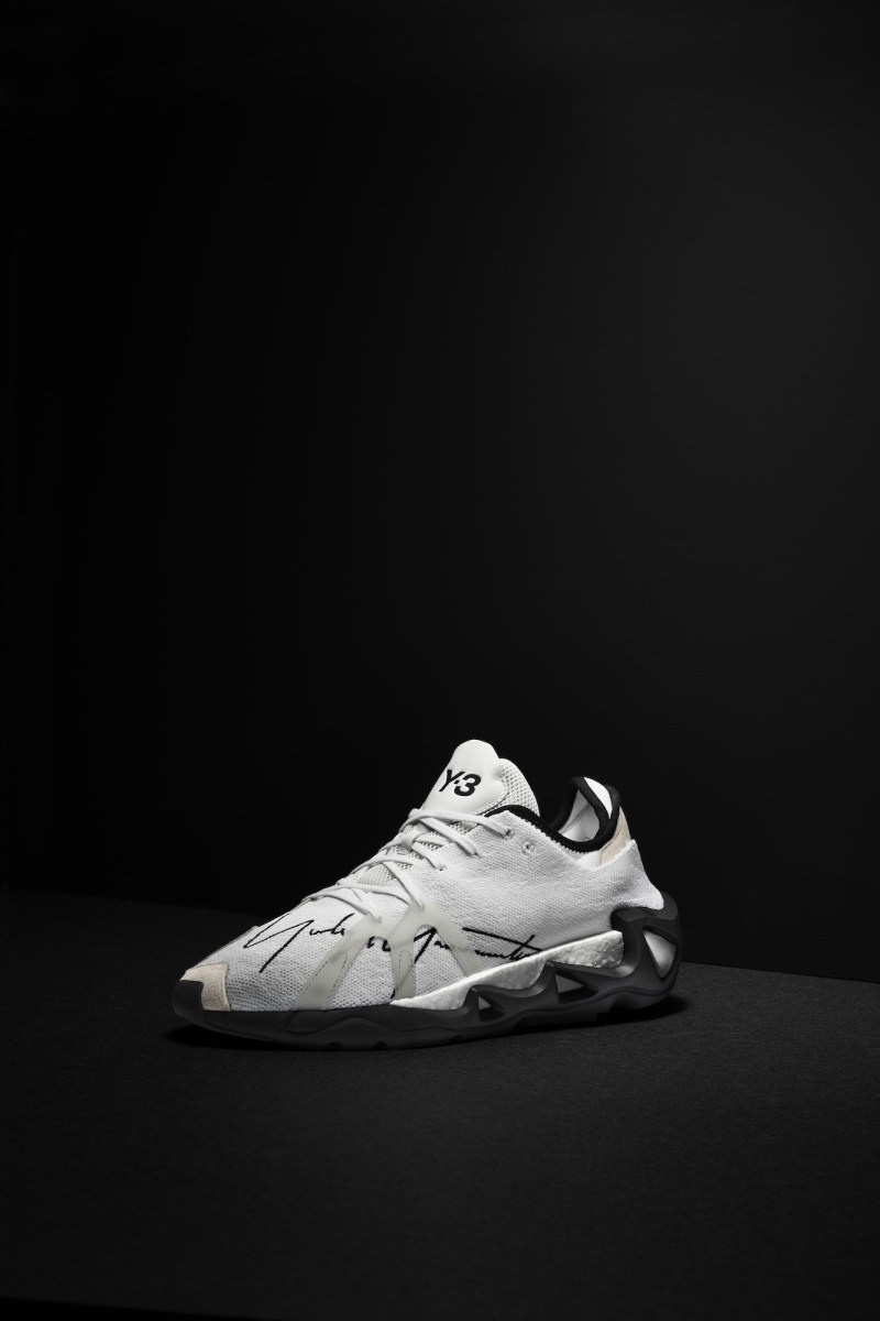 Y-3 æ¨åºå
¨æ°é款 FYW S-97