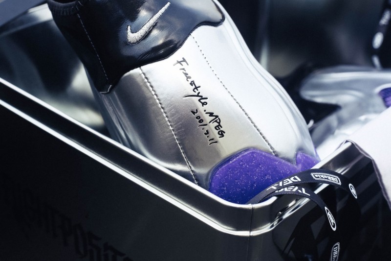 Nike Air Flightposite å
¨æ°é
è²è¨è¨ç»å ´