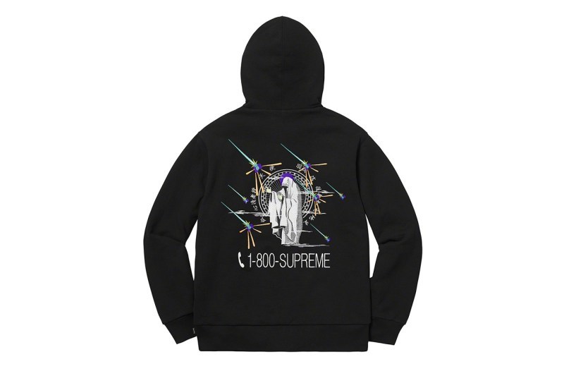 Supreme æ£å¼ç¼ä½ 2019 ç§å¬è¡è¡£ç³»å
