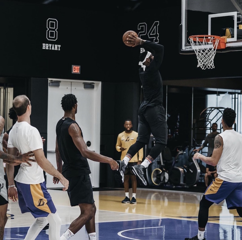 Nike LeBron 17 Black Whiteå叿¥æ