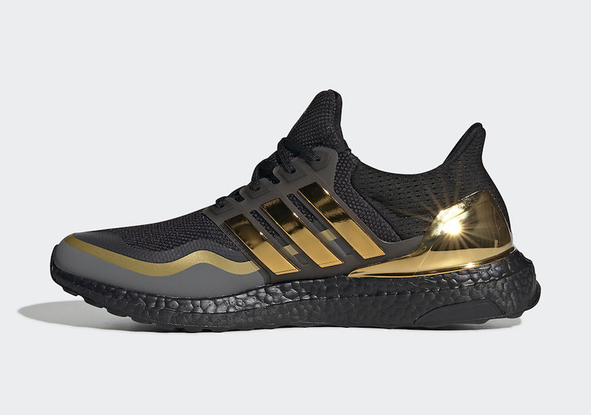 adidas Ultra Boost Black Gold EG8102åå:registered:æ¥æ