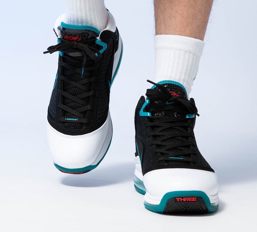Nike LeBron 7 Red Carpet Retro CU5133-100 2019发售日期