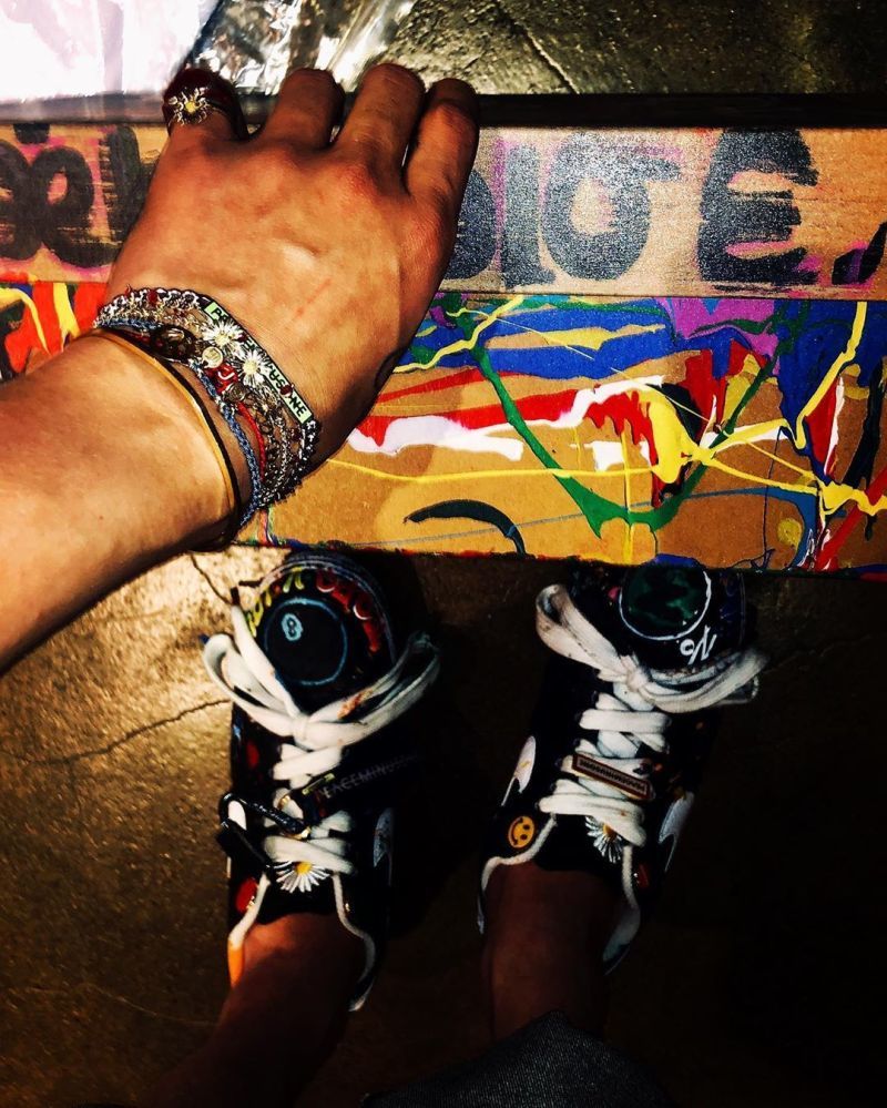 G-Dragon æ¬å¿é¾çä¼¼æå
 Nike x PEACEMINUSONE ææ°è¯å鿬¾