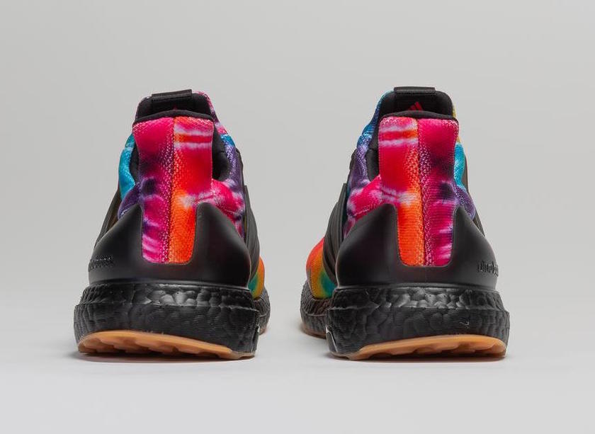 èååå¸adidas Ultra Boost Woodstocké»è²ææFU9164åå:registered:æ¥æ