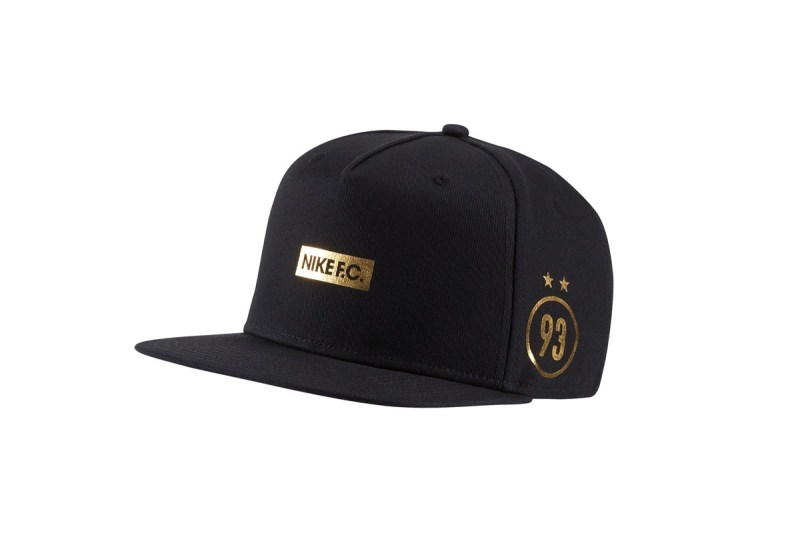 è¶³ççè¶
æ°æ Kylian MbappÃ:copyright: x Nike å
¨æ°ç°½åç³»åæ£å¼ç¼ä½