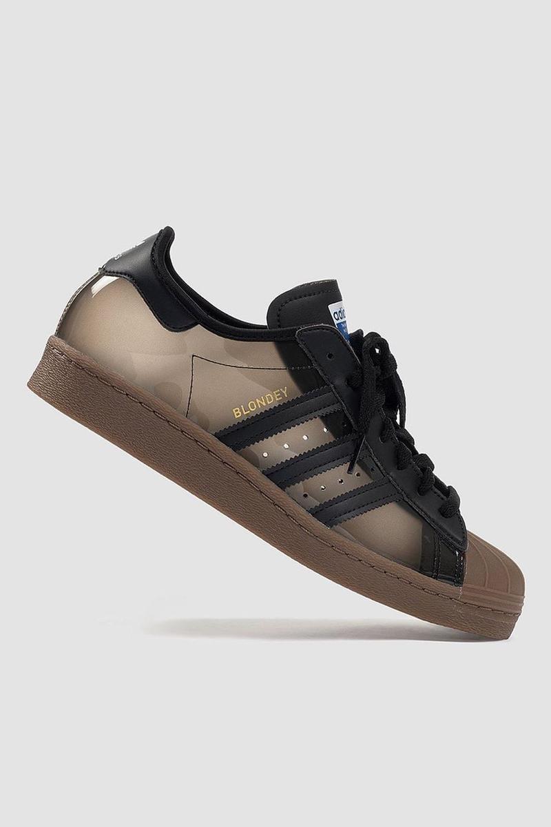 Blondey Mccoy x adidas Originals è¯ä¹ Superstar é»è²çæ¬æ£å¼ç»å ´