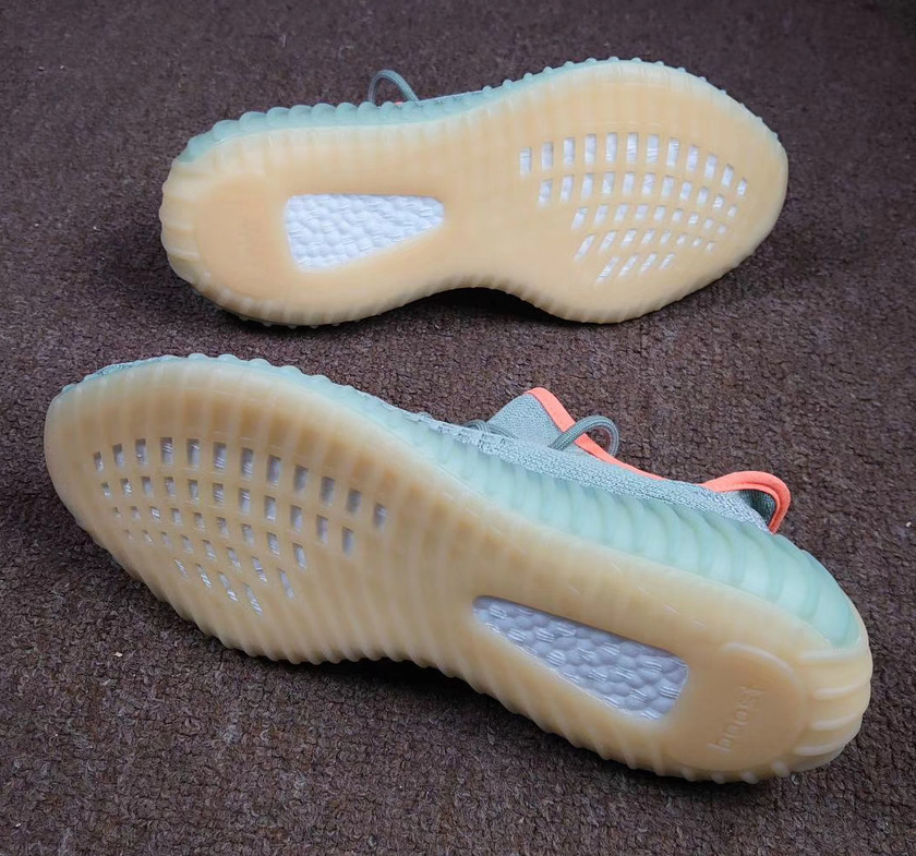 adidas Yeezy Boost 350 V2æ²æ¼ é¼ å°¾èFX9035