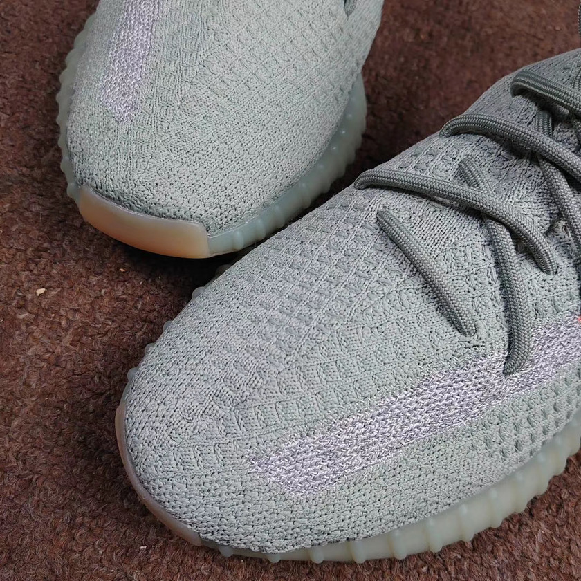 adidas Yeezy Boost 350 V2æ²æ¼ é¼ å°¾èFX9035