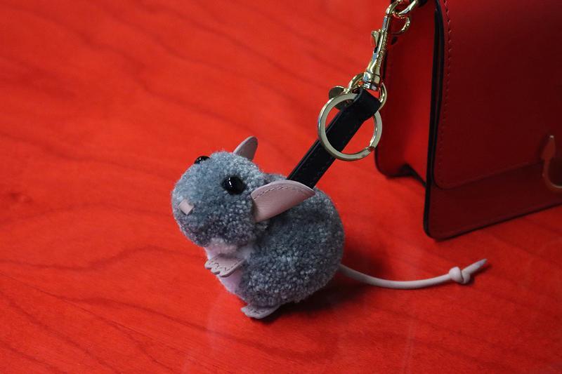 JW ANDERSON 2020 ä¸å½æ°å¹´å«æ³¨ç³»åç»åº