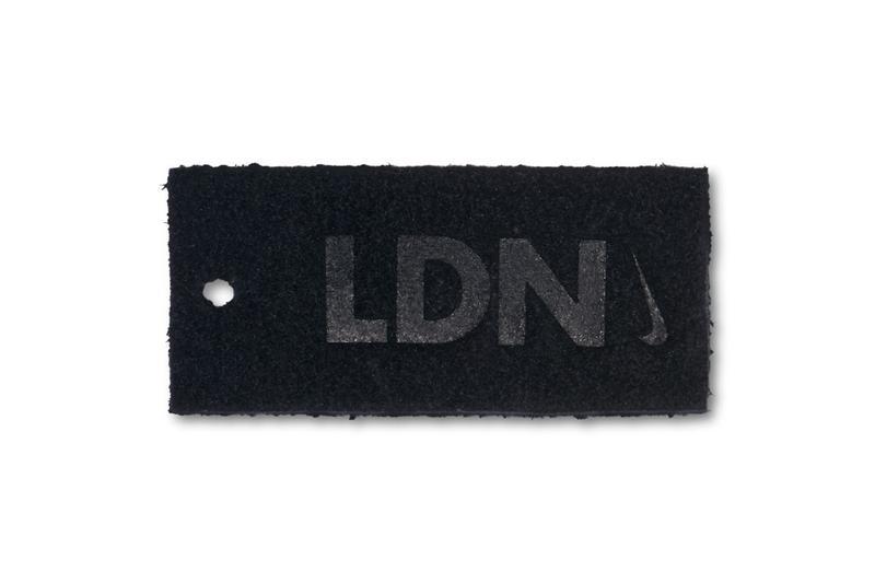 Jordan Mars 270 ææ°é
è²ãLondonãç¼å:registered:æ
å ±