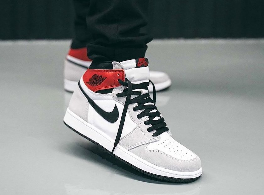 Air Jordan 1 High OGæµ
çç°è²555088-126åå:registered:æ¥æï¼
