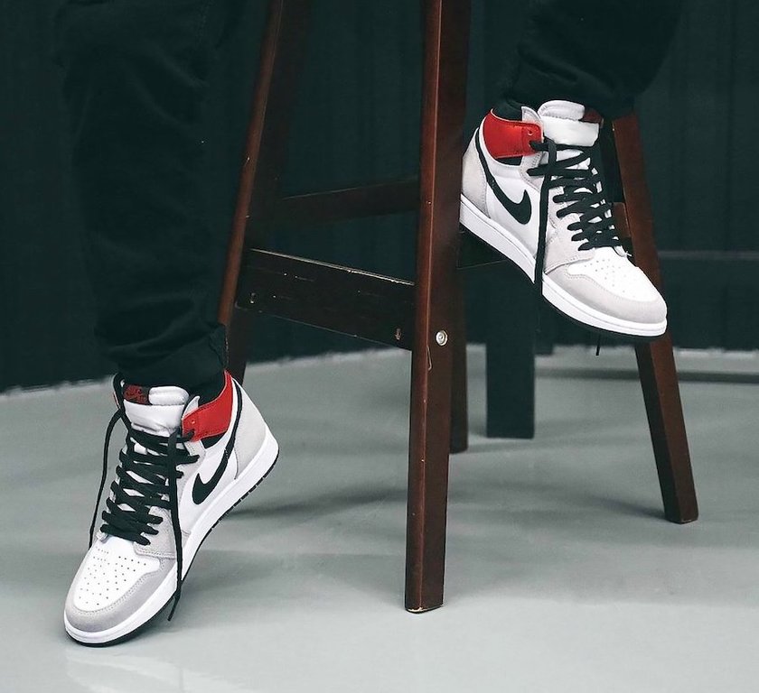 Air Jordan 1 High OGæµ
çç°è²555088-126åå:registered:æ¥æï¼