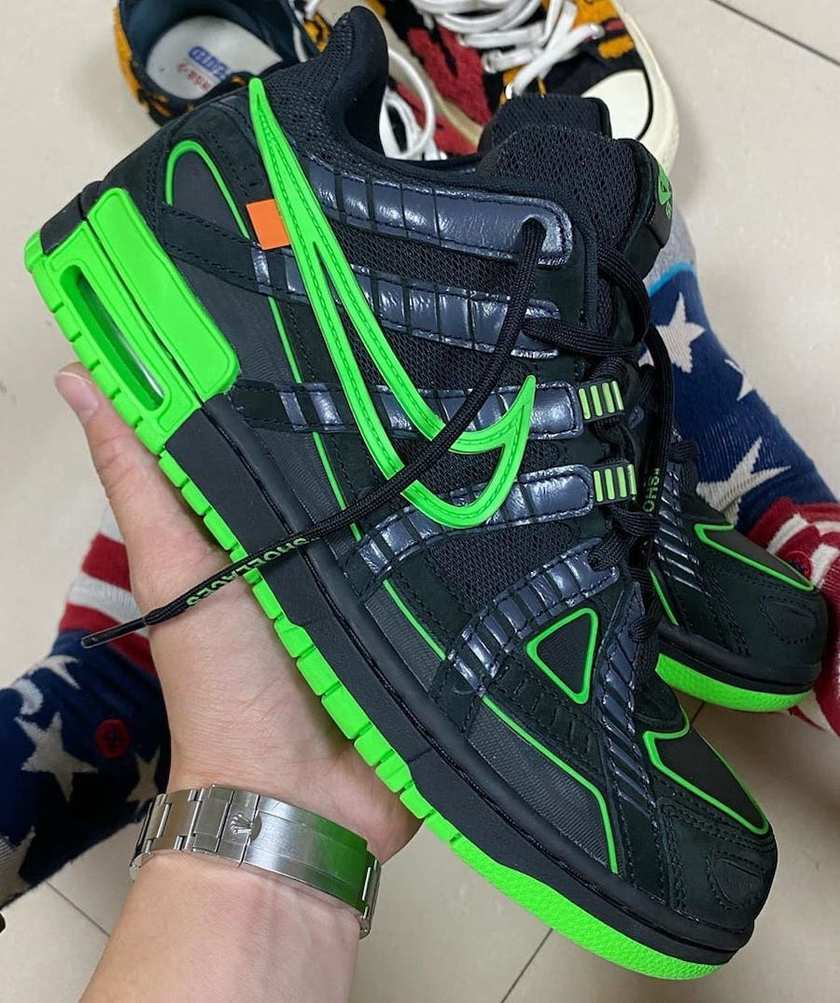 Off-White-Nike-Air-Rubber-Dunk-Black-Green-Strike-CU6015-001-Release-Date.jpg