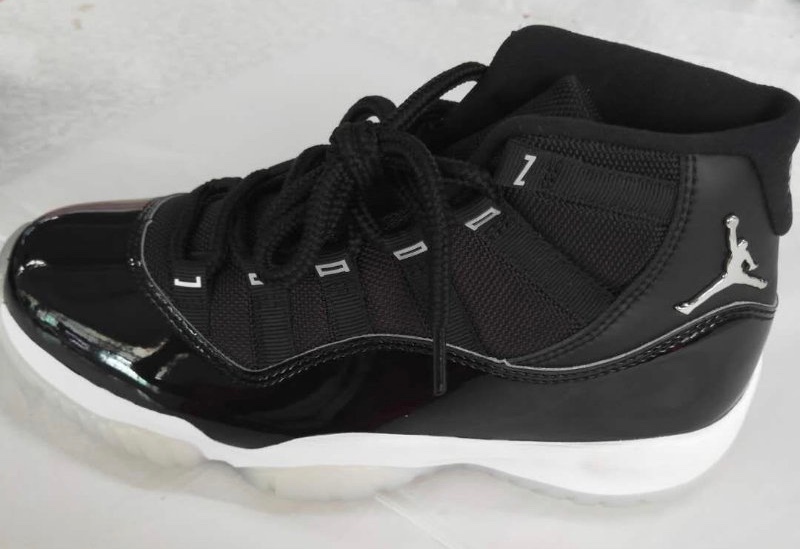 Air Jordan 11 Black Silver Eyelets CT8012-011 2020åå:registered:æ¥æ