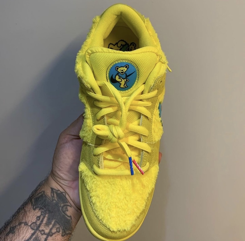 “五只熊”Dunk SB之小黄熊细节近赏,穿搭效果也相当出彩 NIKE耐克 第5张 “五只熊”Dunk SB之小黄熊细节近赏,穿搭效果也相当出彩 NIKE耐克 第5张