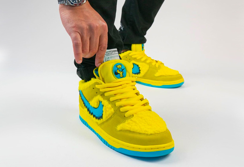 “五只熊”Dunk SB之小黄熊细节近赏,穿搭效果也相当出彩 NIKE耐克 第11张 “五只熊”Dunk SB之小黄熊细节近赏,穿搭效果也相当出彩 NIKE耐克 第11张