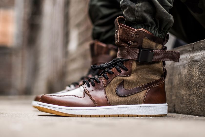 the-shoe-surgeon-special-field-air-jordan-1.jpg