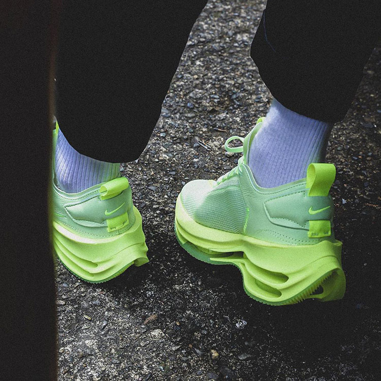 Nike,Zoom Double Stacked,CI080  Nike 新鞋 “放飞自我”！气垫看起来就很爽，最新实物美图释出！