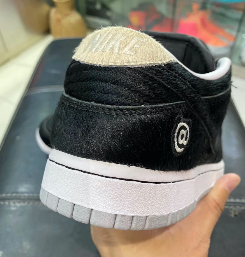 Medicom Toy Nike SB Dunk Lowé»è²CZ5127-001åå:registered:æ¥æ