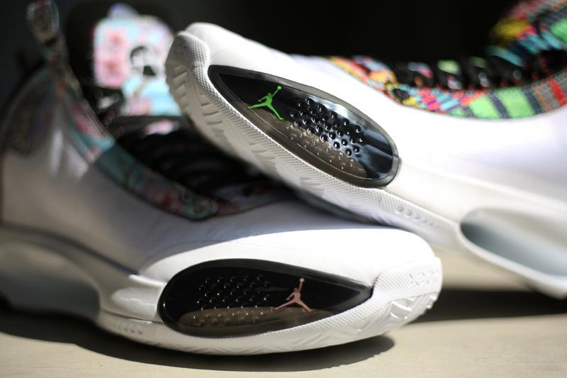 Jordan Brand æ£å¼æ¨åºå
«æå£ Air Jordan 34 PE çå¡çé
è²