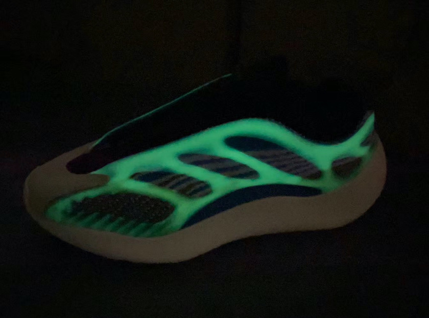 adidas Yeezy 700 V3 Azarethåå:registered:æ¥æä»·æ ¼