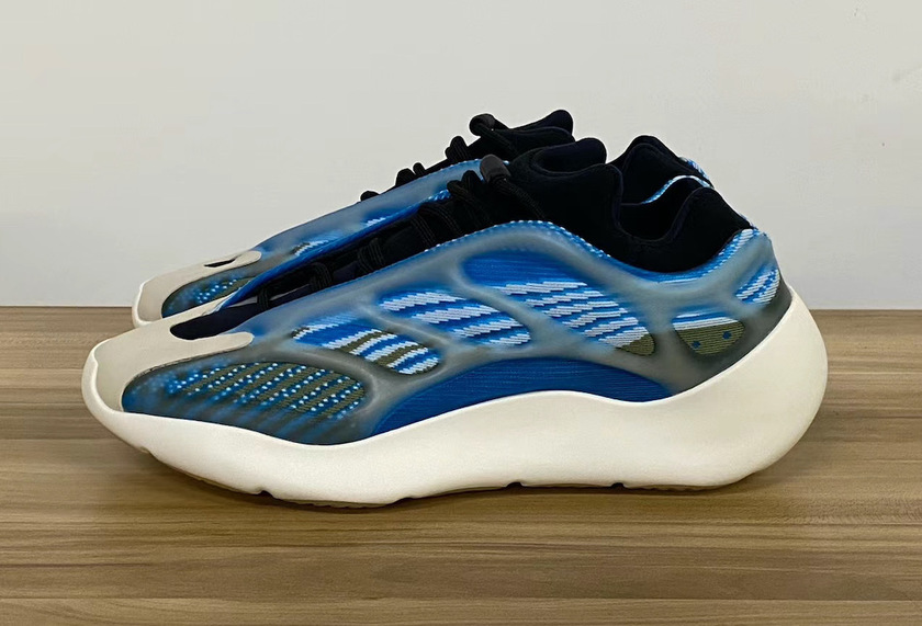 adidas Yeezy 700 V3 Azarethåå:registered:æ¥æä»·æ ¼