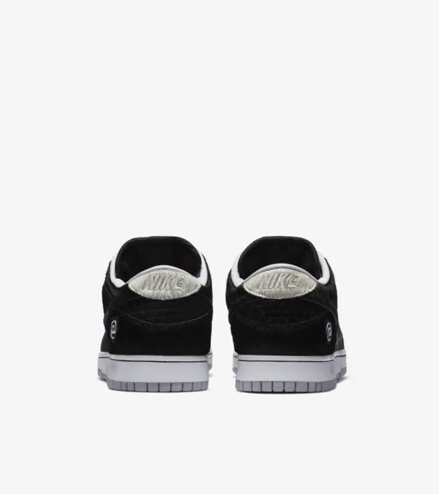 sb-dunk-low-x-medicom-toy-berbrick-release-date.webp (5).jpg