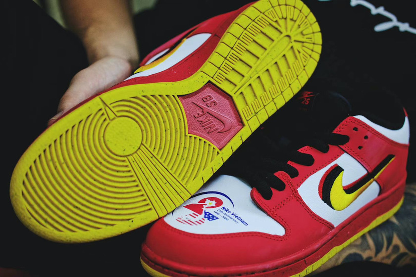 Nike-SB-Dunk-Low-Vietnam-25th-Anniversary-309242-307-Release-Date-Pricing-5.jpeg