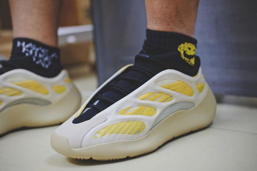 adidas Yeezy 700 V3红è±å叿¥æ